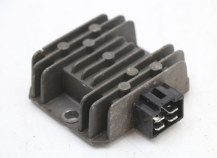 REGULATEUR CHARGE