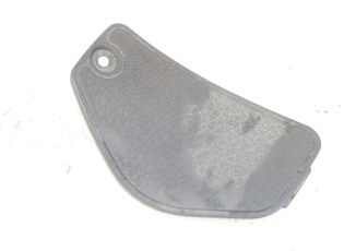 TRAPPE DE VISITE AVANT