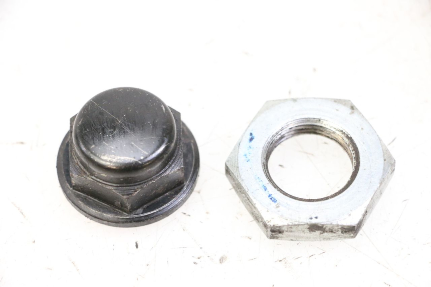 photo de FORK CROWN NUT YAMAHA FJ 36Y 1100 (1984 - 1985)