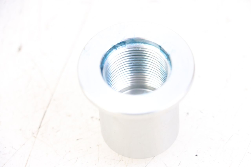 photo de FORK CROWN NUT ROYAL ENFIELD CONTINENTAL GT 650 (2019 - 2024)