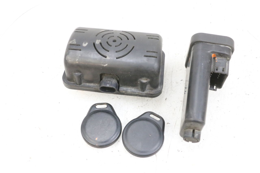 photo de ANTI-THEFT ALARM HARLEY DAVIDSON SPORTSTER XL CUSTOM 883 (1999 - 2006) - Zoom on usage condition