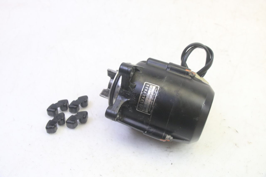 photo de ALTERNATOR KAWASAKI GPZ RX 1000 (1986 - 1988) - Fixing points details