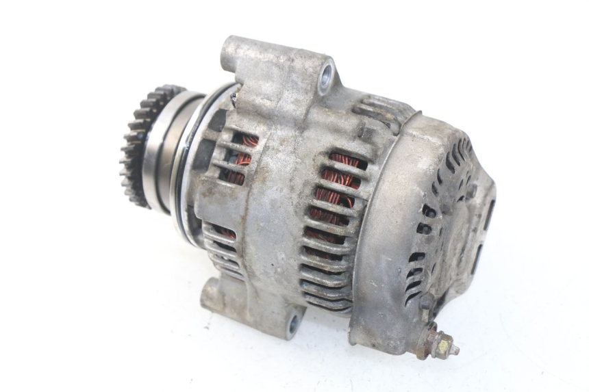 photo de ALTERNATOR SUZUKI GSX-F GSXF 600 (1998 - 2004) - Component detail