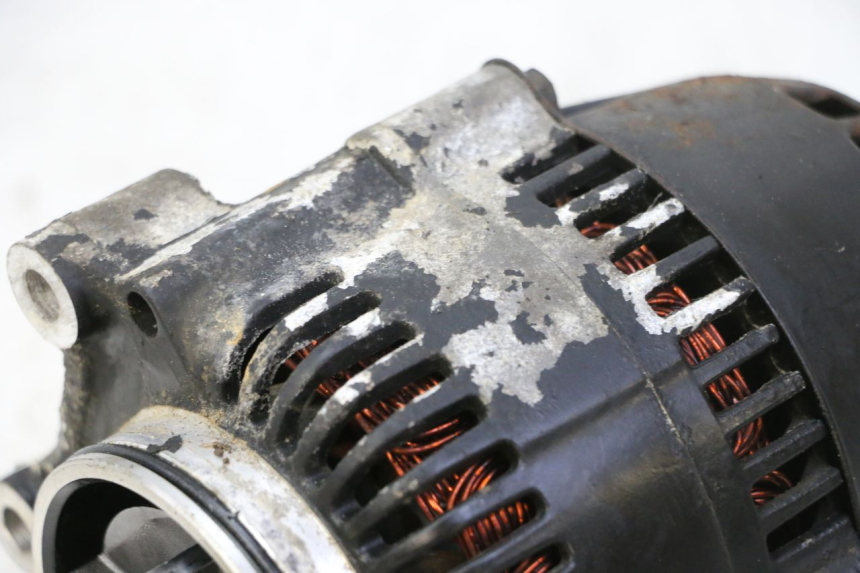 photo de ALTERNATOR TRIUMPH SPRINT 900 (1995 - 1998)