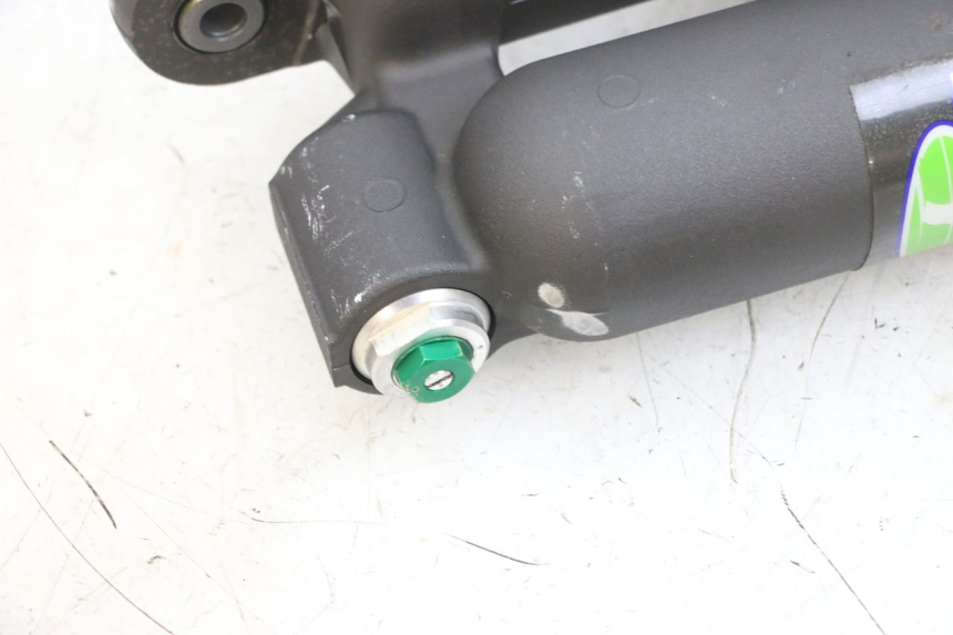 photo de REAR SHOCK ABSORBER KAWASAKI KXF KX-F 250 (2017 - 2019) - Fixing points details