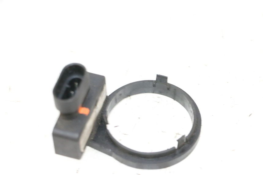 photo de TRANSPONDER ANTENNA PIAGGIO MP3 LT 400 (2007 - 2012) - Alternative perspective