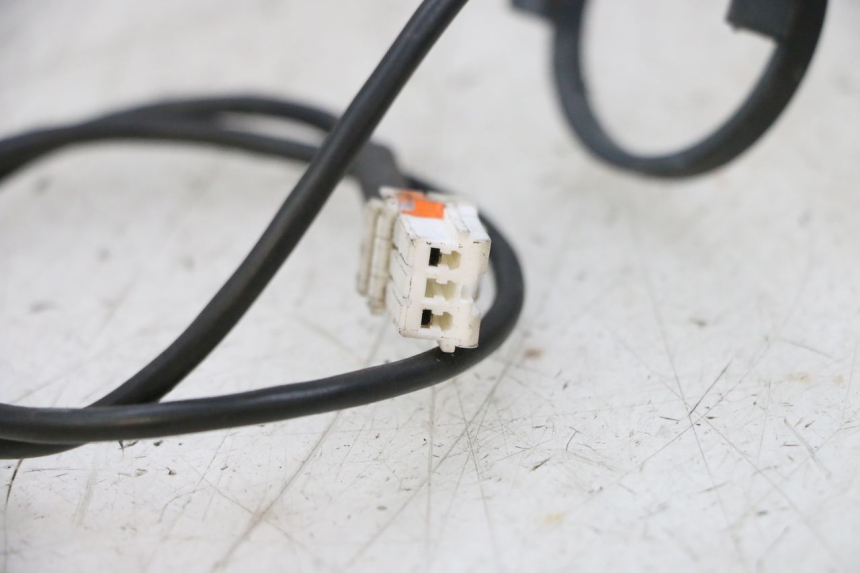 photo de TRANSPONDER ANTENNA PEUGEOT SATELIS 125 (2006 - 2009) - Component detail