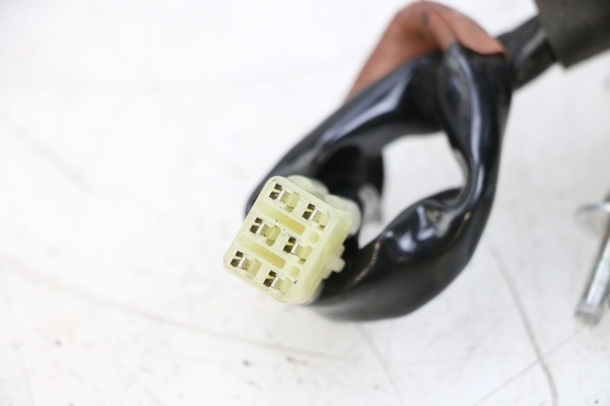 photo de TRANSPONDER ANTENNA YAMAHA X-MAX XMAX 125 (2010 - 2013) - Fixing points details