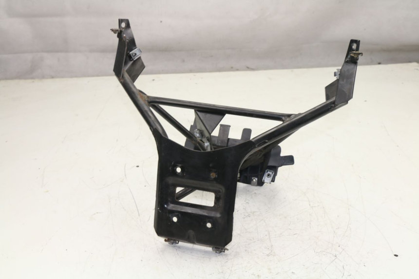 photo de FRONT FAIRING BRACKET APRILIA ATLANTIC 125 (2003 - 2009)