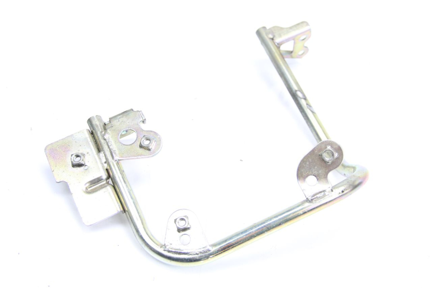 photo de FRONT FAIRING BRACKET YAMAHA CYGNUS X INJECTION 125 (2007 - 2013)