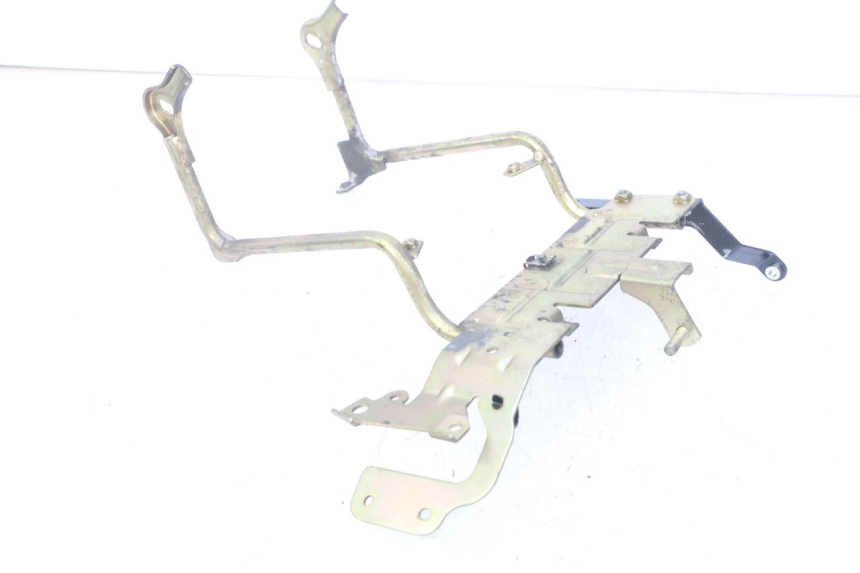 photo de FRONT FAIRING BRACKET PEUGEOT JET FORCE CARBU 50 (2003 - 2016)