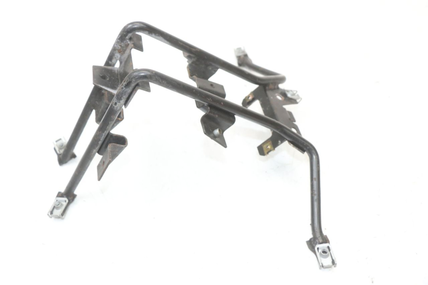photo de FRONT FAIRING BRACKET RENAULT KOURANOS 125 (2001 - 2004)