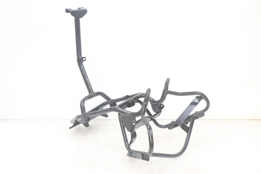 photo de FRONT FAIRING BRACKET PIAGGIO MP3 HPE 300 (2019 - 2026) - Component detail