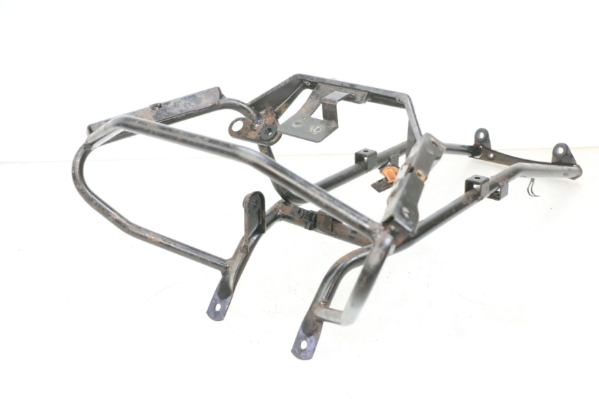photo de FRONT FAIRING BRACKET PIAGGIO MP3 RL 250 (2007 - 2010) - Additional view of the item