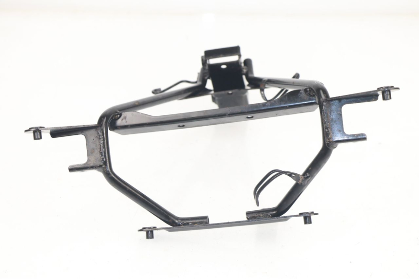 photo de FRONT FAIRING BRACKET DAELIM S2 FI 125 (2008 - 2017)