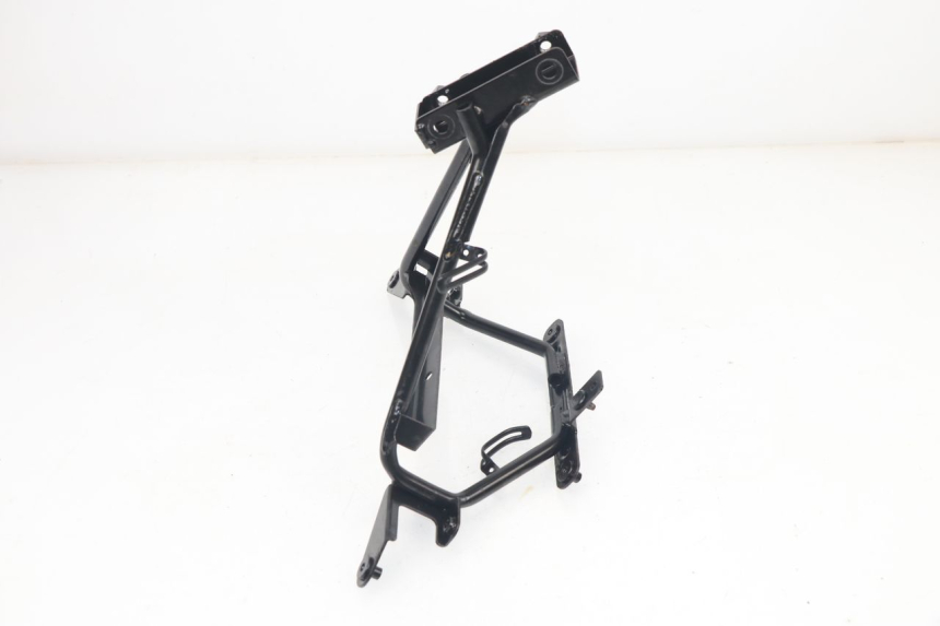 photo de FRONT FAIRING BRACKET DAELIM S2 FI 125 (2008 - 2017)