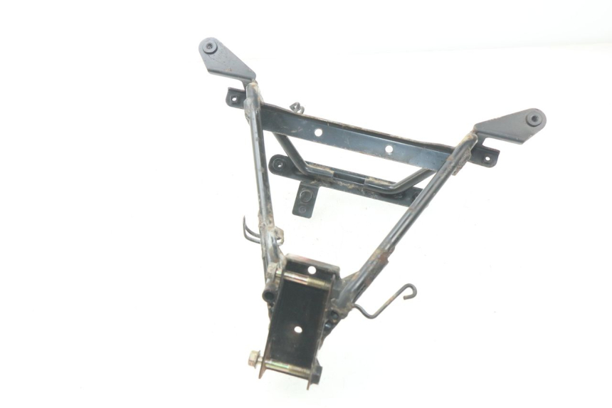 photo de FRONT FAIRING BRACKET DAELIM S2 125 (2006 - 2007)