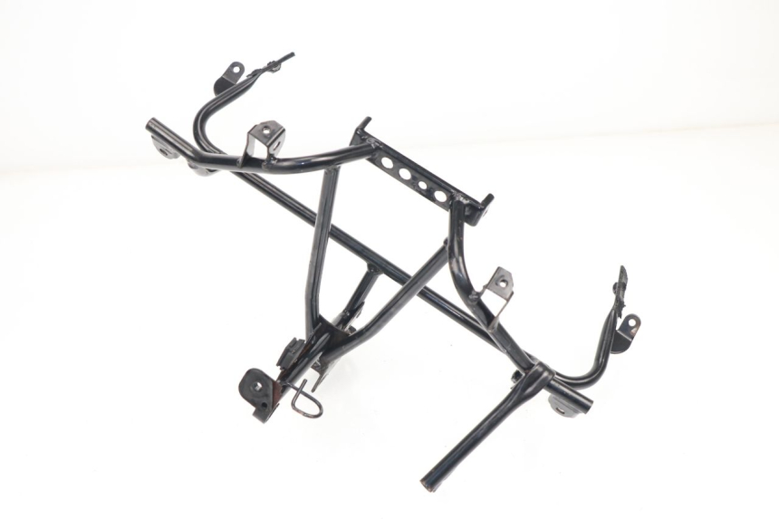 photo de FRONT FAIRING BRACKET SUZUKI UH BURGMAN 125 (2002 - 2006)