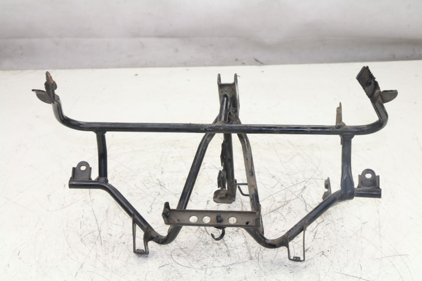 photo de FRONT FAIRING BRACKET SUZUKI UH BURGMAN 125 (2002 - 2006)