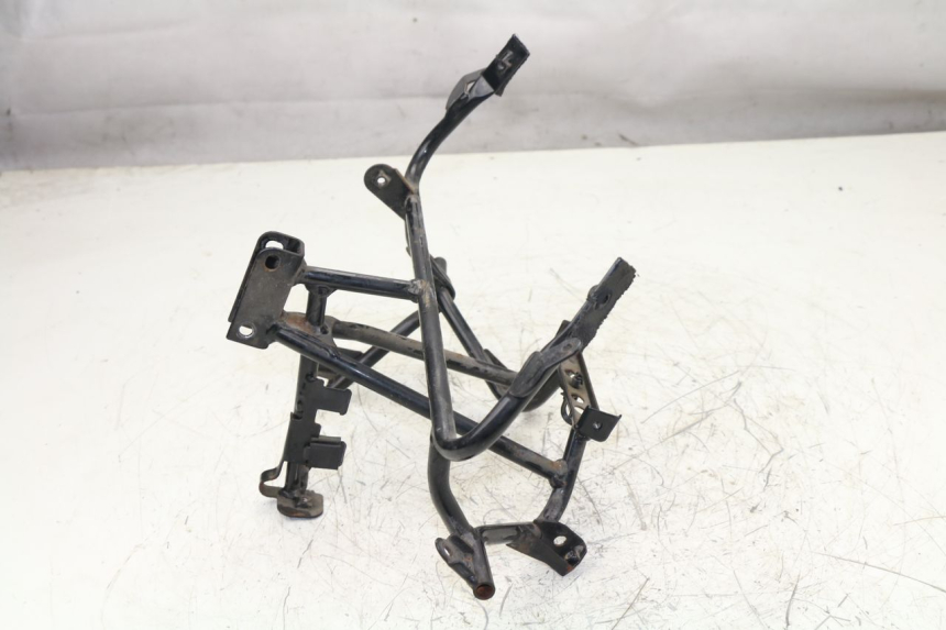 photo de FRONT FAIRING BRACKET SUZUKI UH BURGMAN 125 (2002 - 2006)