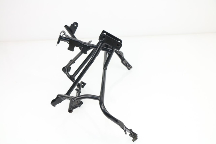 photo de FRONT FAIRING BRACKET SUZUKI UH BURGMAN 125 (2002 - 2006)