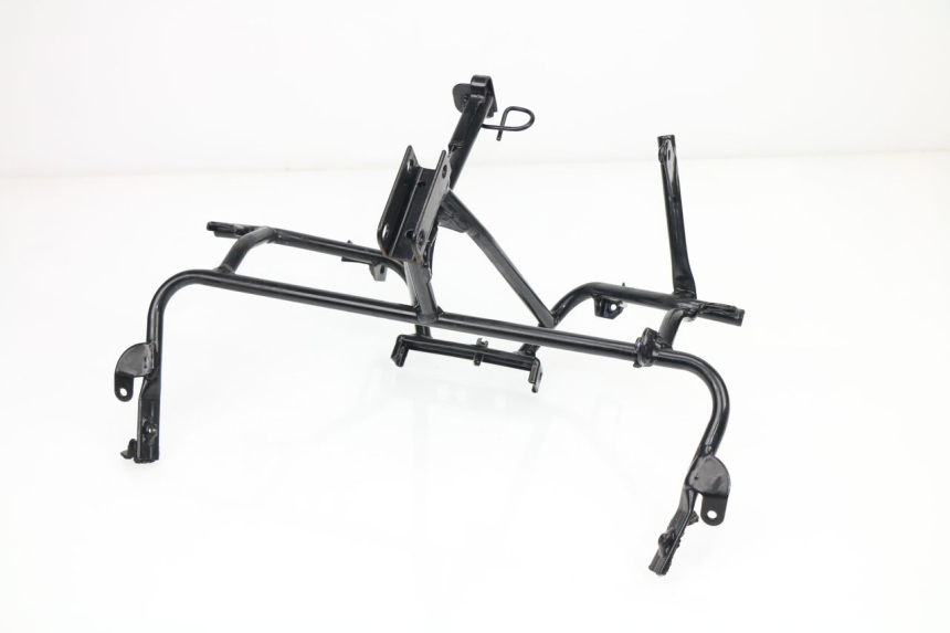 photo de FRONT FAIRING BRACKET SUZUKI UH BURGMAN 125 (2002 - 2006)