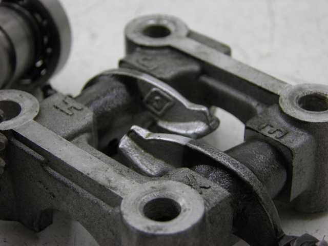 photo de CAMSHAFT BAOTIAN TRAVEL SPIRIT 50 (2010 - 2012) - Fixing points details