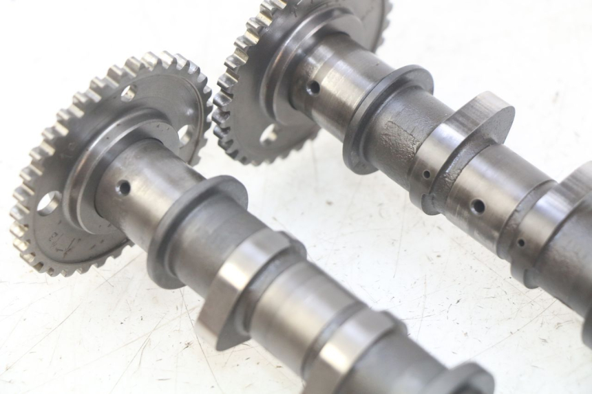 photo de CAMSHAFT SUZUKI BURGMAN 650 (2002 - 2004)