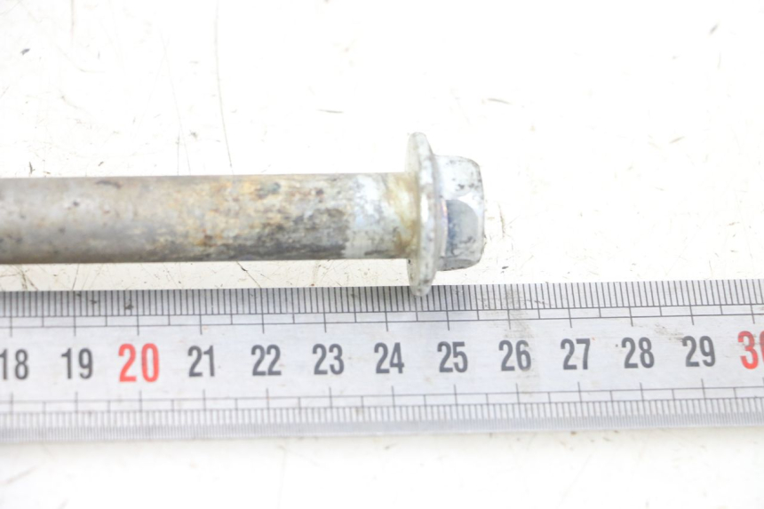 photo de SWINGARM PIVOT BOLT HYOSUNG GV AQUILA 125 (2000 - 2004)