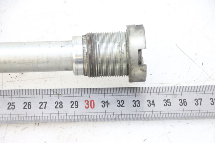 photo de SWING ARM AXLE HONDA CBR RR FIREBLADE 900 (1992 - 1994)