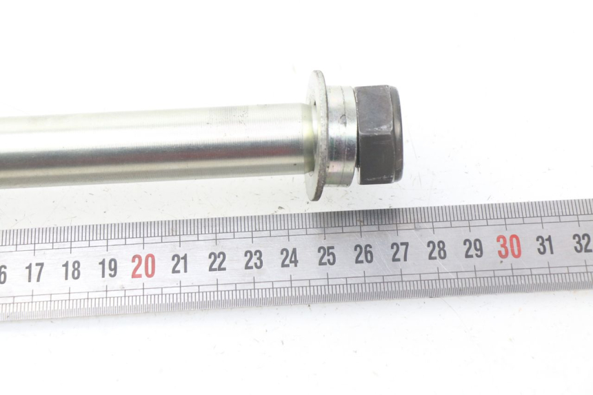 photo de SWING ARM AXLE YAMAHA FJR ABS 1300 (2006 - 2012)
