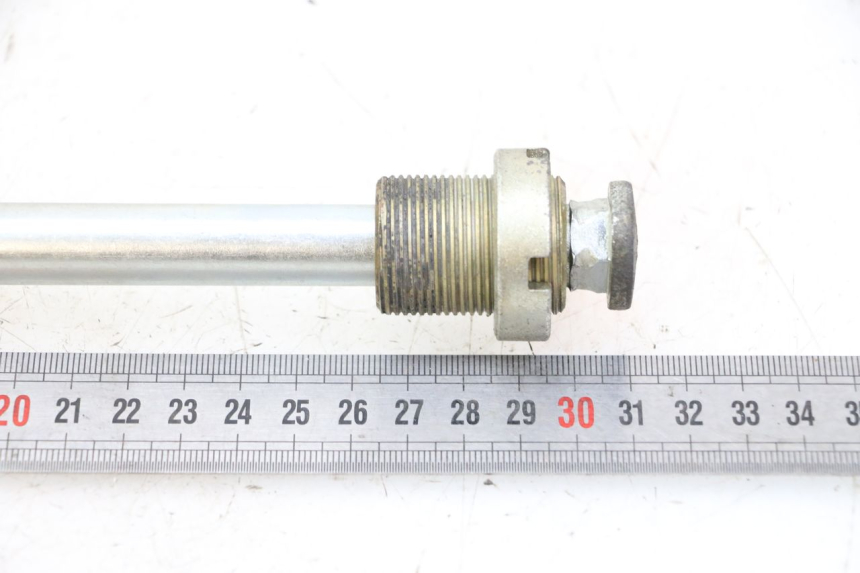 photo de SWING ARM AXLE HONDA VT C2 SHADOW 750 (1997 - 2001)