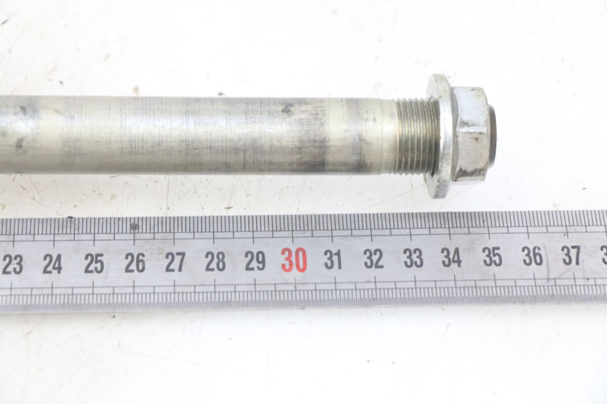 photo de SWINGARM PIVOT BOLT KAWASAKI Z 750 (2007 - 2013)