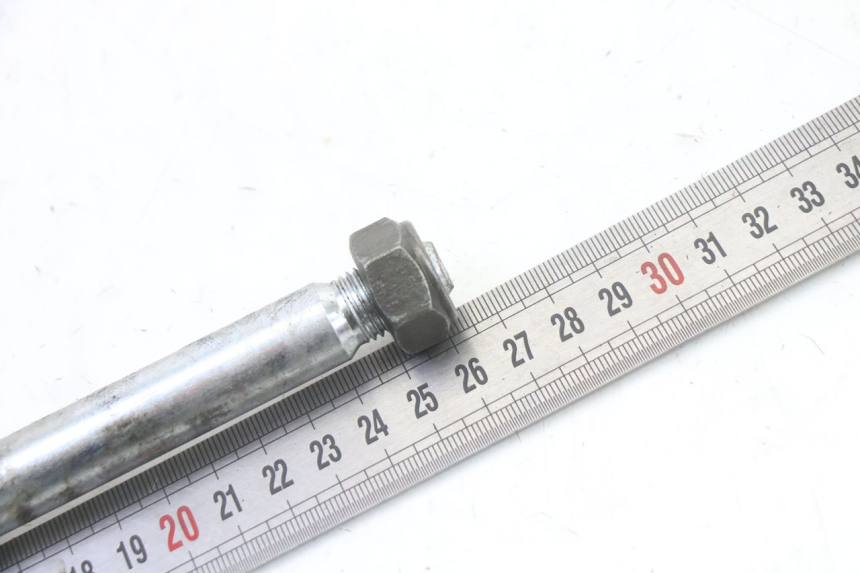 photo de SWING ARM AXLE YAMAHA TDR DELTABOX 125 (1993 - 2003)