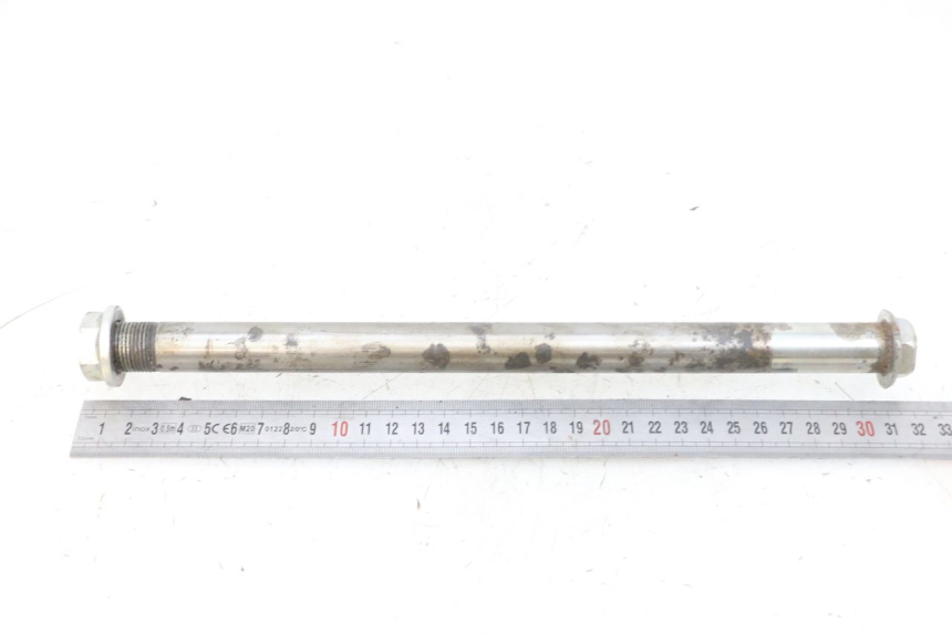 photo de SWING ARM AXLE KAWASAKI ZR 7 750 (1999 - 2001) - Alternative perspective