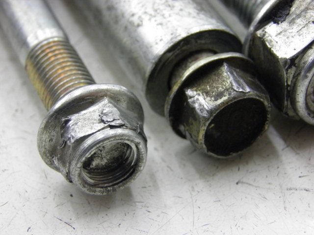 photo de ENGINE AXLE HYOSUNG COMET GT 125 (2002 - 2007) - Zoom on usage condition