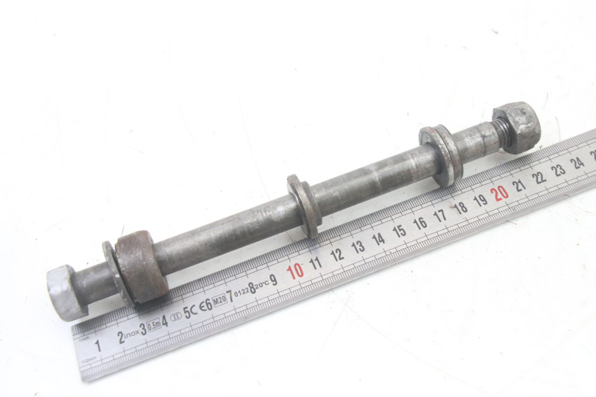 photo de REAR WHEEL AXLE APRILIA RS 50 (1999 - 2005)