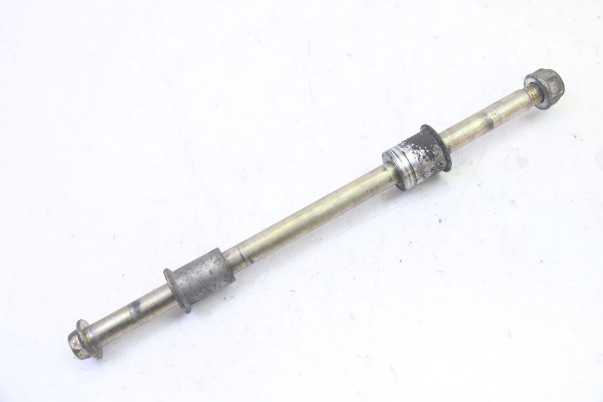 photo de REAR WHEEL AXLE HYOSUNG GV AQUILA 125 (2000 - 2004)