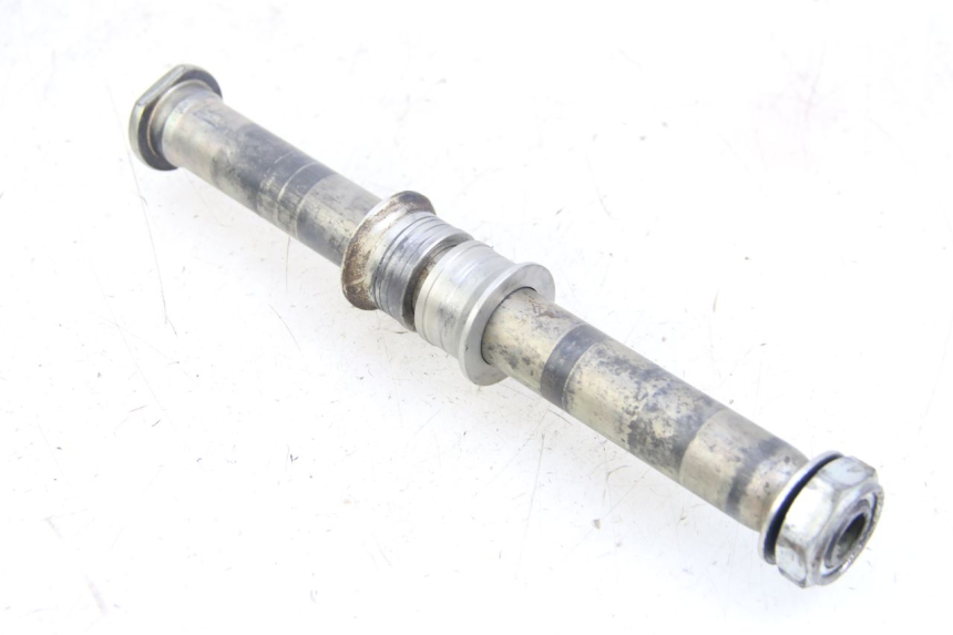 photo de REAR WHEEL AXLE HONDA CRF 250 (2010 - 2013)