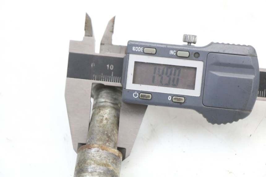photo de REAR WHEEL AXLE KSR RACING DRIFT 140