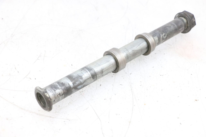 photo de REAR WHEEL AXLE SUZUKI GSXR GSX-R 1000 (2003 - 2004) - Product overview