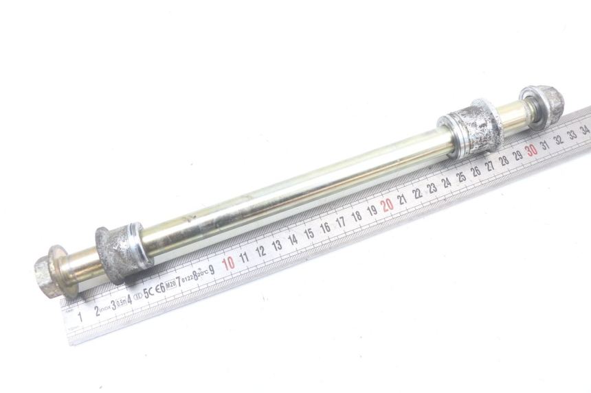 photo de REAR WHEEL AXLE HYOSUNG GTR 125 (2006 - 2008)