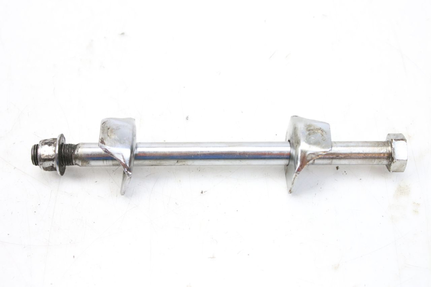 photo de REAR WHEEL AXLE KEEWAY TX 50 (2008 - 2015)