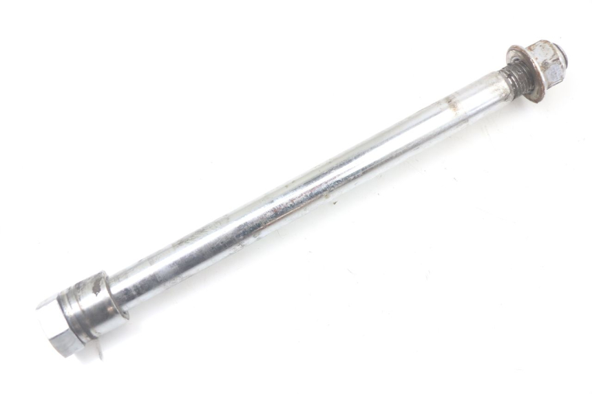 photo de REAR WHEEL AXLE KEEWAY TX 50 (2008 - 2015)