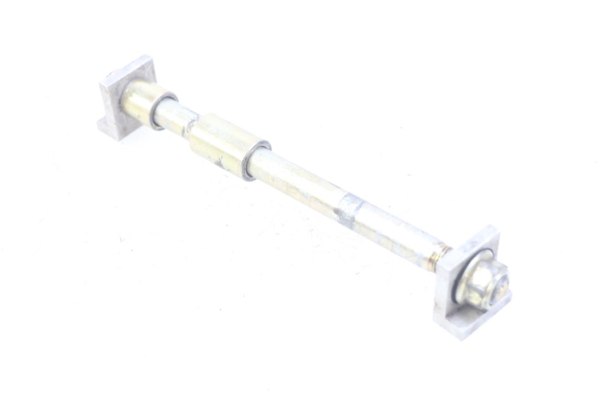 photo de REAR WHEEL AXLE APOLLO RFZ 150