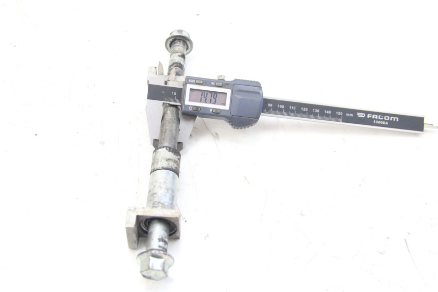 photo de REAR WHEEL AXLE APOLLO RFZ 125