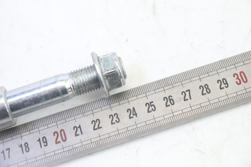 photo de REAR WHEEL AXLE APOLLO RFZ 125