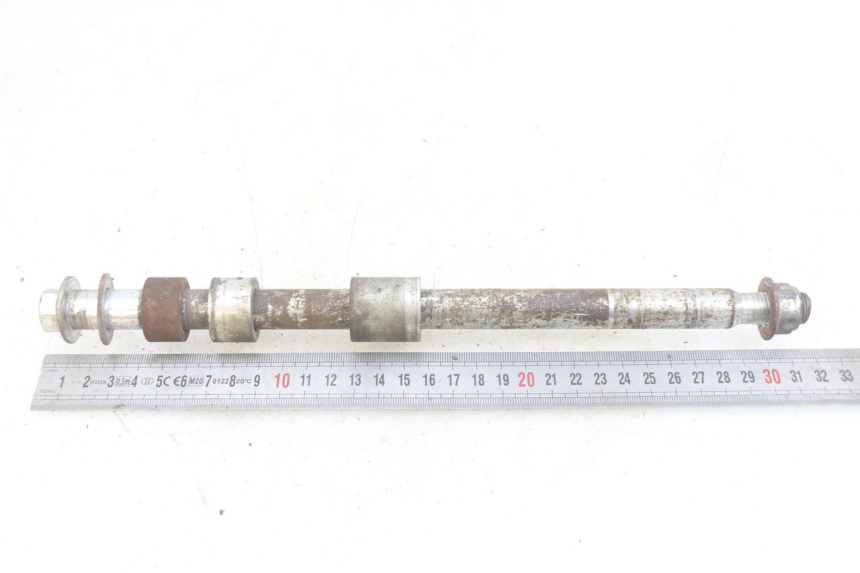 photo de REAR WHEEL AXLE YAMASAKI ROADSTER 50 (2013 - 2018)