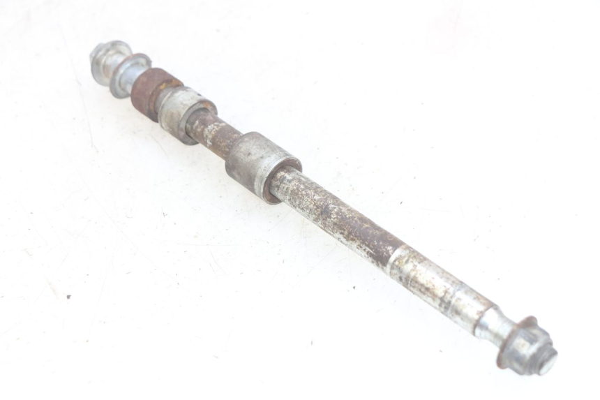 photo de REAR WHEEL AXLE YAMASAKI ROADSTER 50 (2013 - 2018)