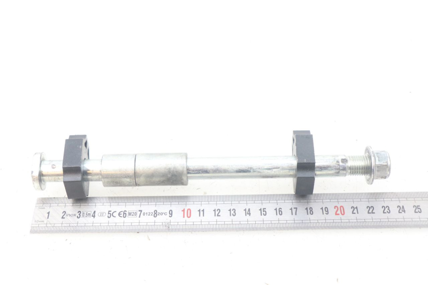 photo de REAR WHEEL AXLE APOLLO RXF 125